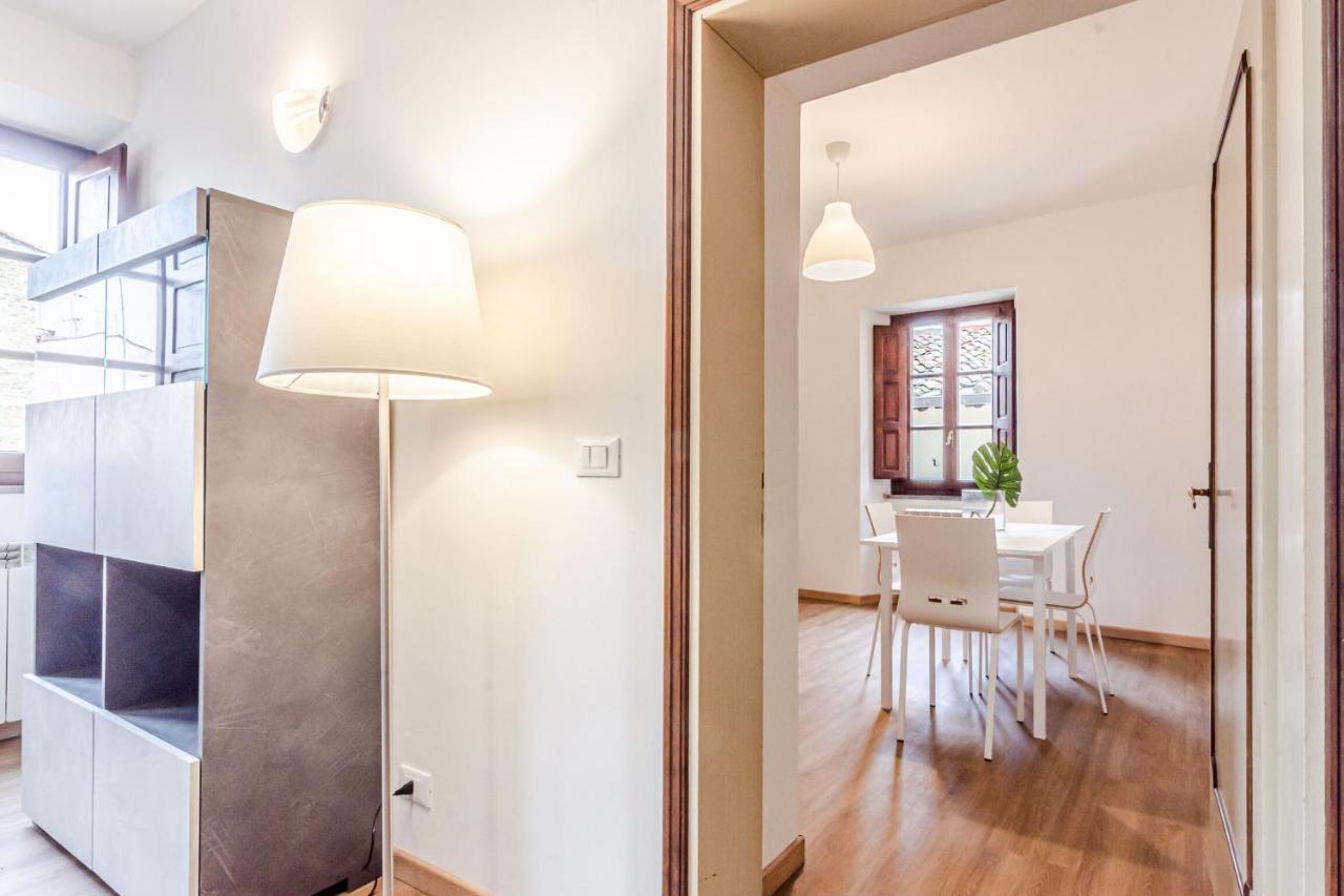 Appartamento Milton Con Terrazza อาเรซโซ ภายนอก รูปภาพ